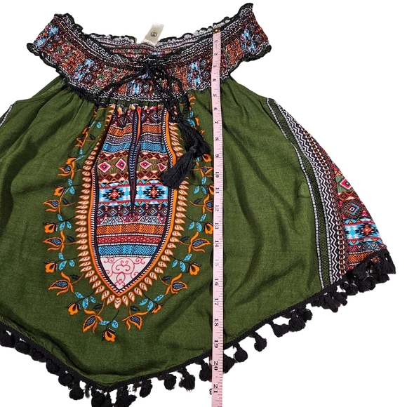Midnight Sky Juniors Bohemian Style Off The Shoulder Blouse, Green/Multi, Large - Picture 11 of 11